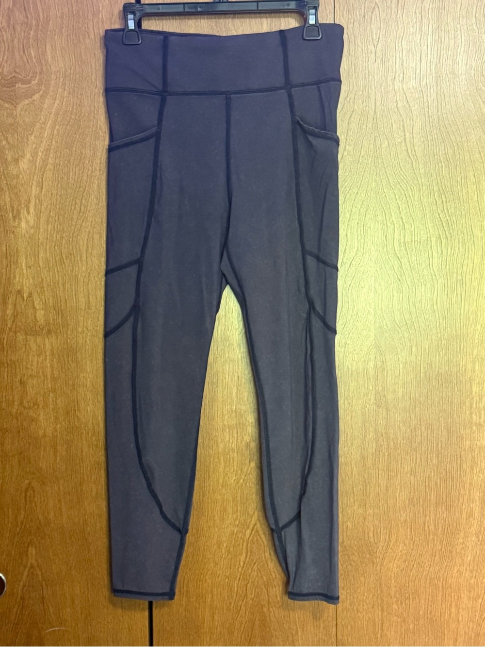Threads 4 Thought Acid Wash Grey/Purple Leggings with Side Pockets Large NWOT